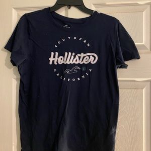 Lightweight Hollister t-shirt